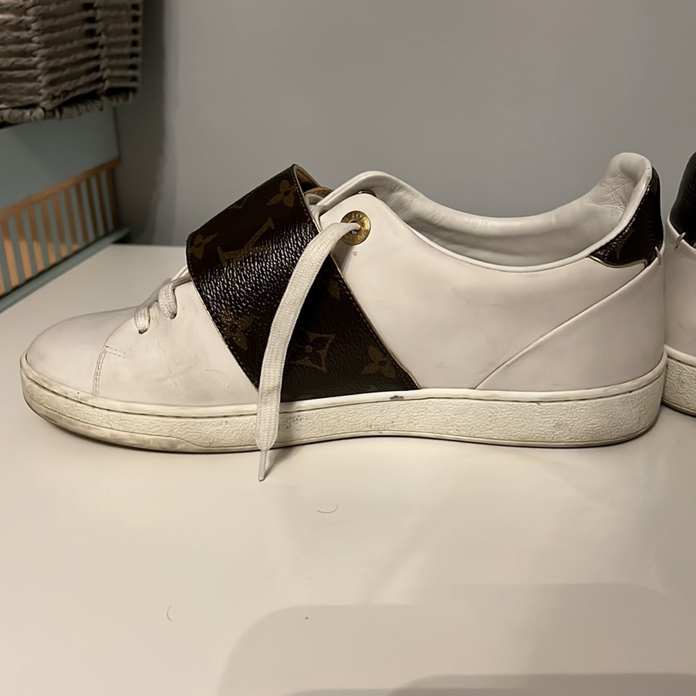 Louis Vuitton Sneakers - Picture 4 of 6